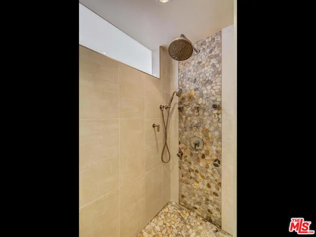 Rainbow head shower