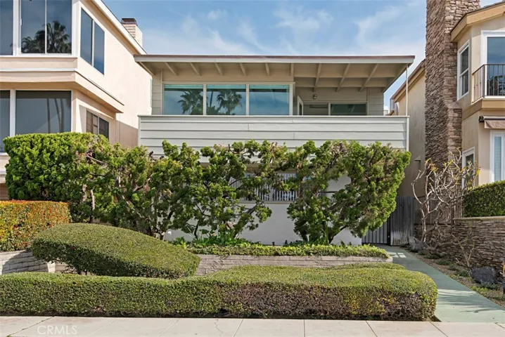2516 Ocean Boulevard, Corona Del Mar, California 92625