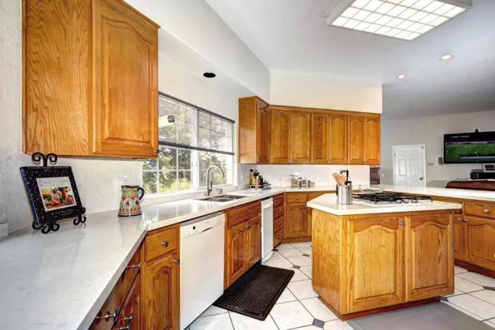 10581 Observatory Drive, San Jose, California 95127