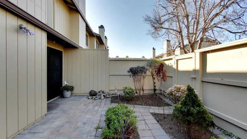 1868 Cherokee Drive 6, Salinas, California 93906
