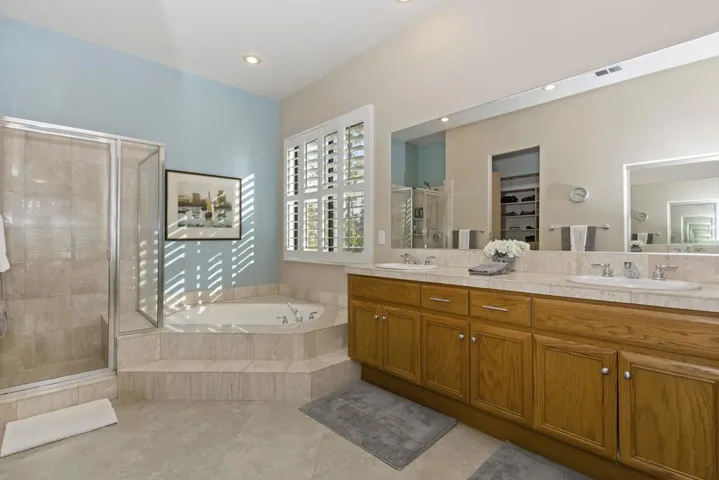 028_Master Bathroom