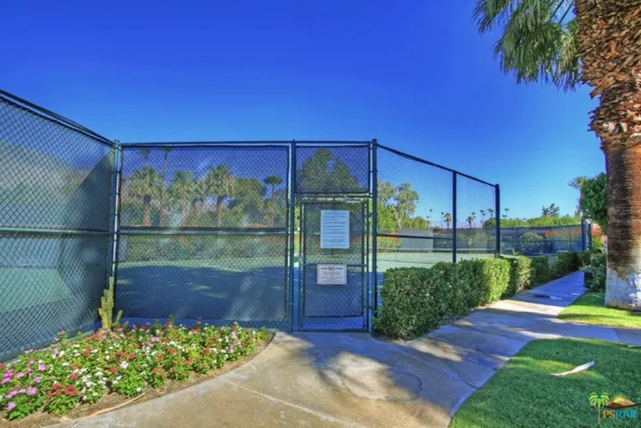 Entrance to tennis courts