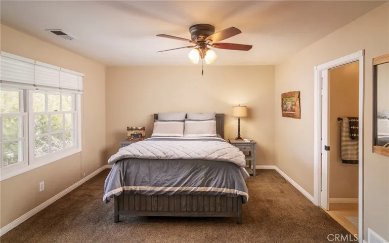 26461 Hillcrest Lane, Lake Arrowhead, California 92352