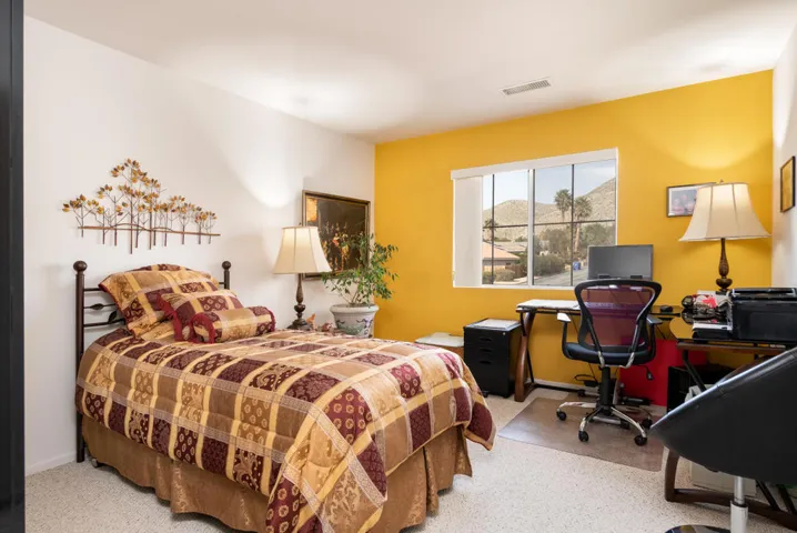 66173avenidabarona-lr-9376