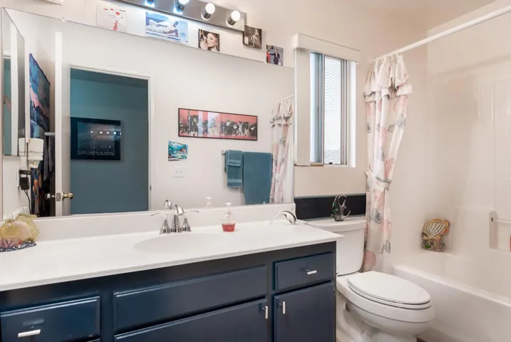 66173avenidabarona-lr-9360