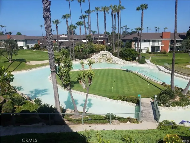 Golf Course Putting Green