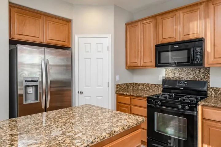 9330 Vintner Circle, Patterson, California 95363