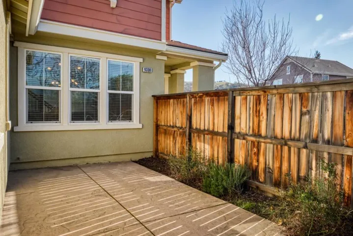 9330 Vintner Circle, Patterson, California 95363