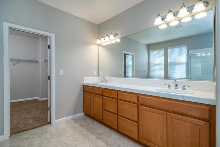 9330 Vintner Circle, Patterson, California 95363
