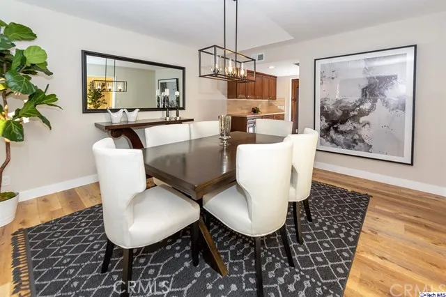 1342 E Tujunga Avenue, Burbank, California 91501