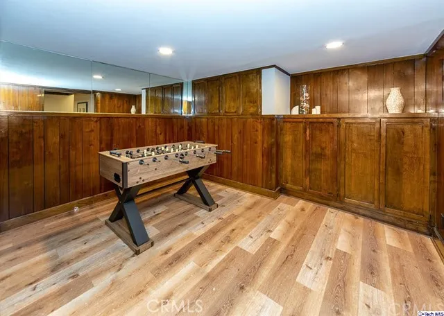 1342 E Tujunga Avenue, Burbank, California 91501