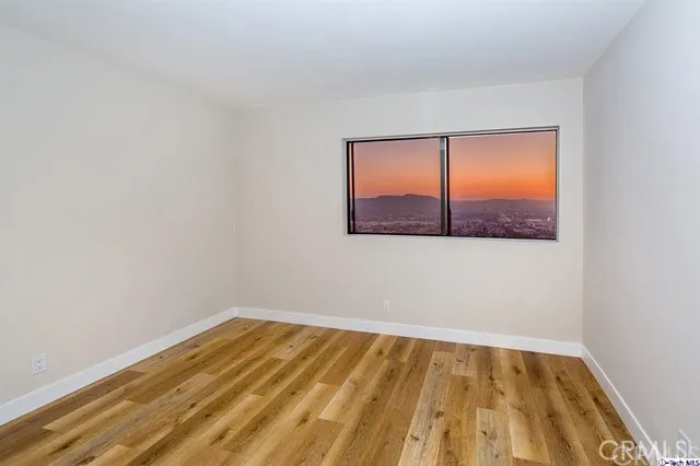 1342 E Tujunga Avenue, Burbank, California 91501