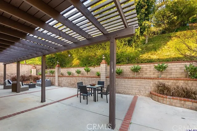 1342 E Tujunga Avenue, Burbank, California 91501