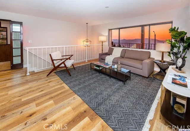 1342 E Tujunga Avenue, Burbank, California 91501