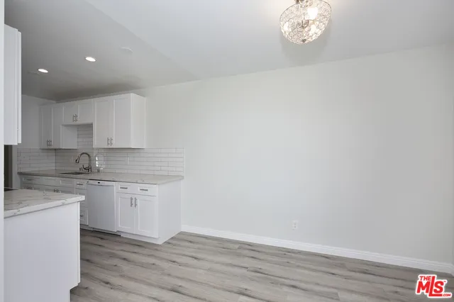 5875 Doverwood Drive 201, Culver City, California 90230