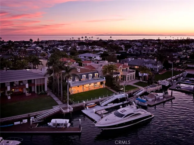 2104 E Balboa Boulevard, Newport Beach, California 92661