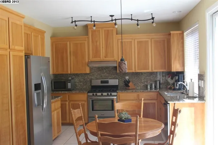 Lots of cabinets