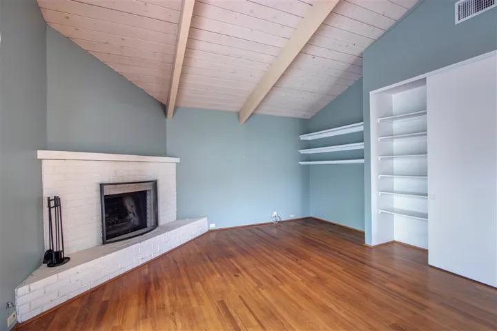 2780 Angell, San Diego, California 92122