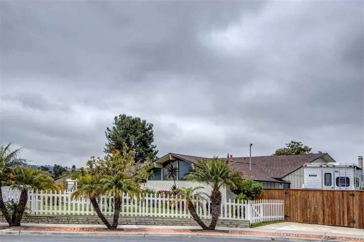 2780 Angell, San Diego, California 92122