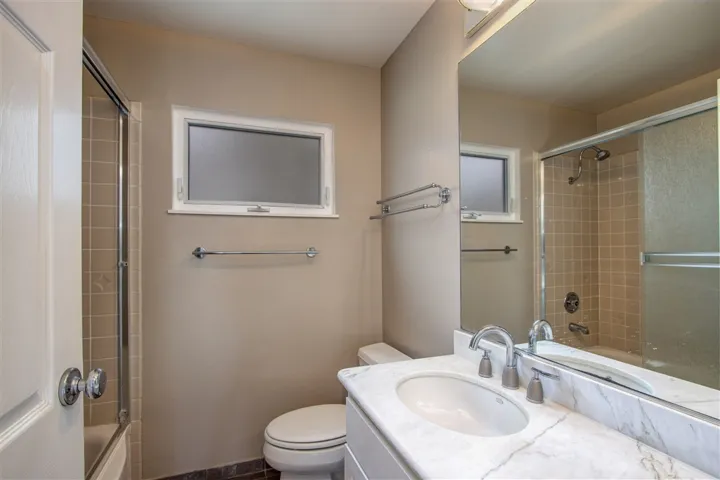 2780 Angell, San Diego, California 92122