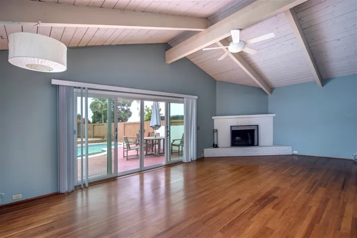2780 Angell, San Diego, California 92122