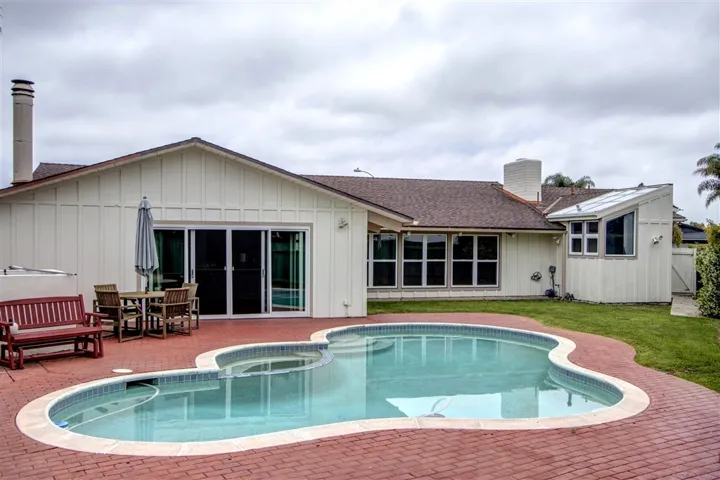 2780 Angell, San Diego, California 92122