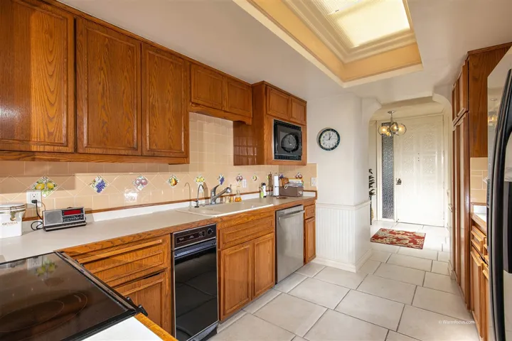 1150 Anchorage 610, San Diego, California 92106