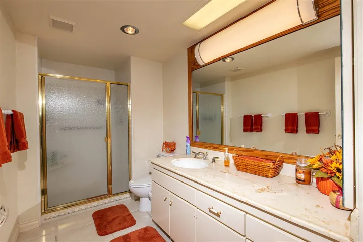 1150 Anchorage 610, San Diego, California 92106