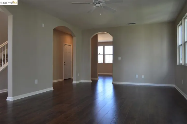 700 Annemarie Way, Isleton, California 95641