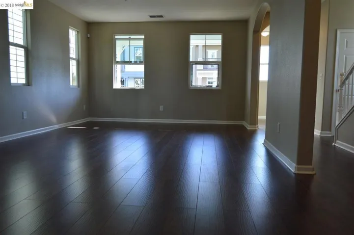 700 Annemarie Way, Isleton, California 95641
