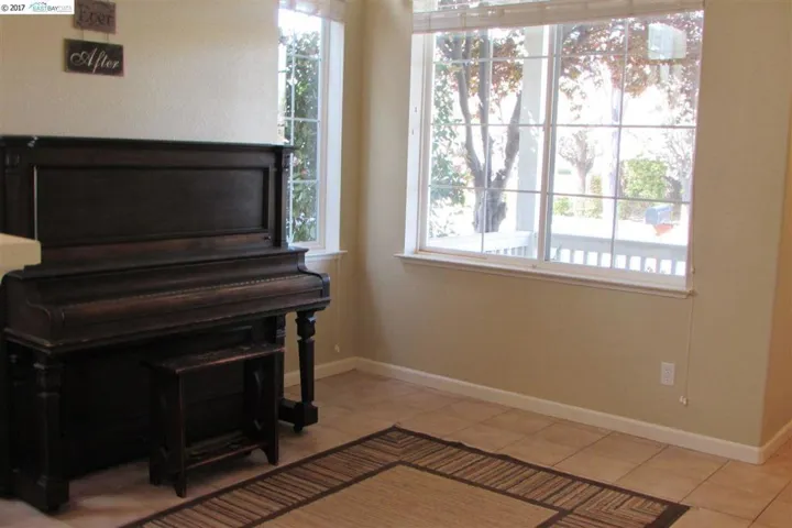 664 Redhaven St, Brentwood, California 94513