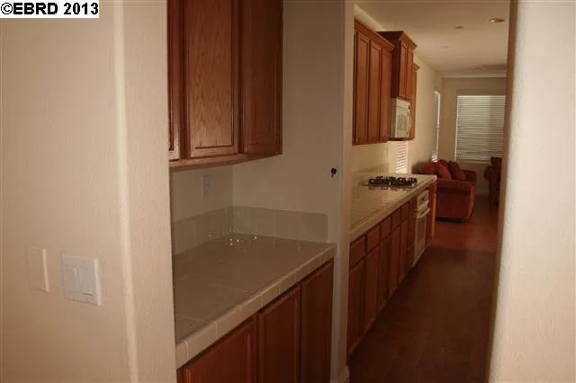 Additional storage in Butler's Pantry!