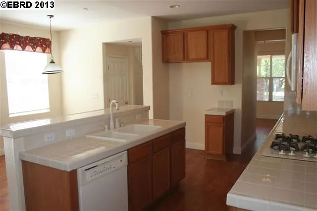 1025 Spruce St, Brentwood, California 94513-8321