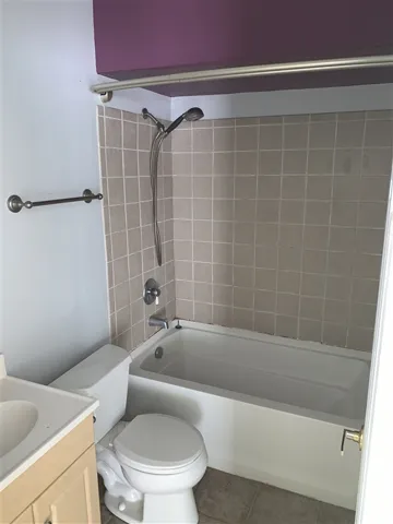 2376 Altisma Way E, Carlsbad, California 92009