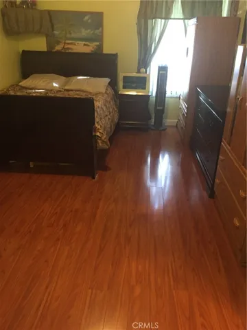 15511 Sherman Way 5, Van Nuys, California 91406