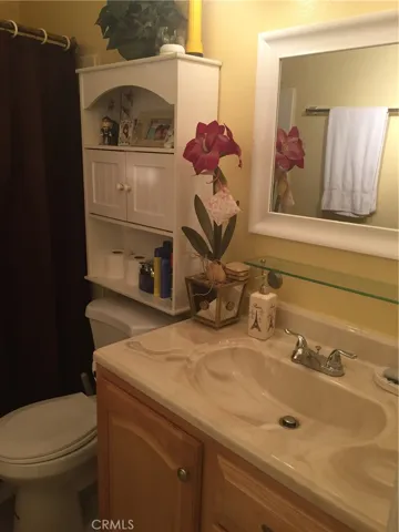 15511 Sherman Way 5, Van Nuys, California 91406