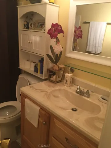 15511 Sherman Way 5, Van Nuys, California 91406