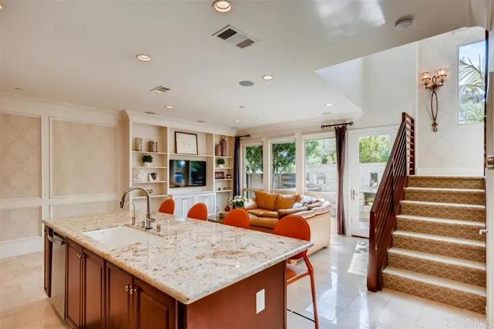 2637 Aperture Circle, San Diego, California 92108