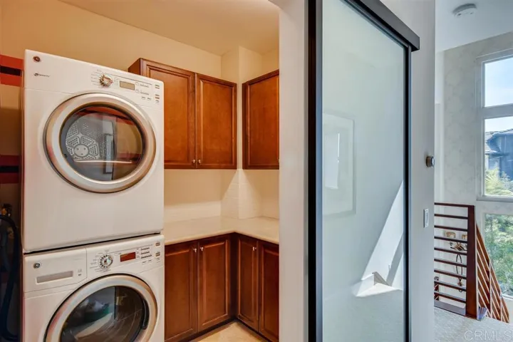 2637 Aperture Circle, San Diego, California 92108