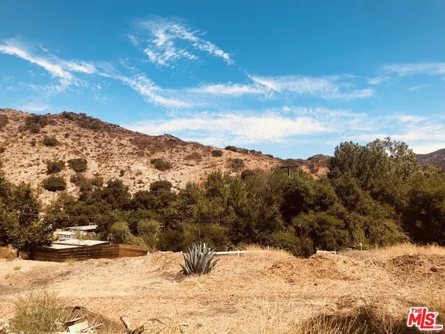 20360 Paradise Lane, Topanga, California 90290
