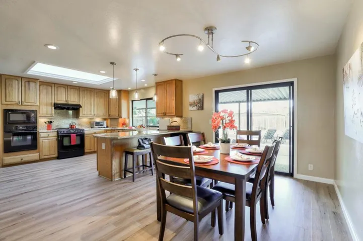 355 Roosevelt Avenue, San Martin, California 95046