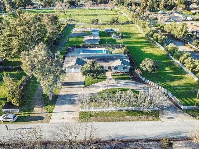 355 Roosevelt Avenue, San Martin, California 95046