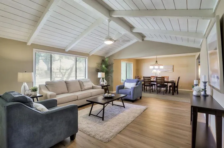 355 Roosevelt Avenue, San Martin, California 95046