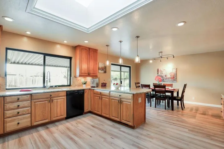 355 Roosevelt Avenue, San Martin, California 95046