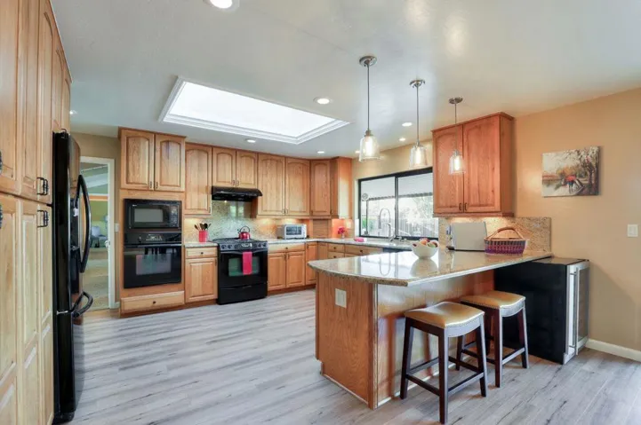 355 Roosevelt Avenue, San Martin, California 95046