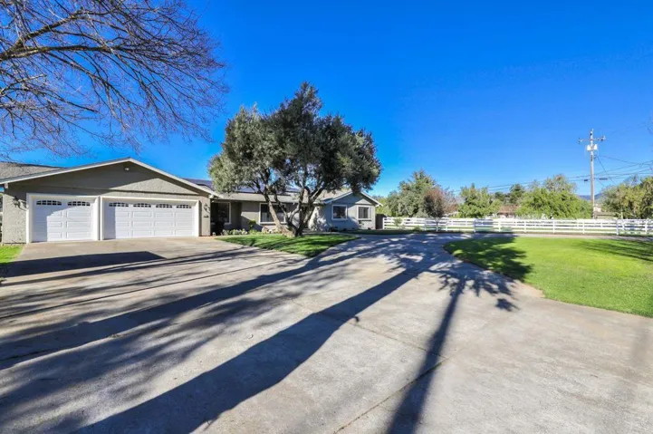 355 Roosevelt Avenue, San Martin, California 95046