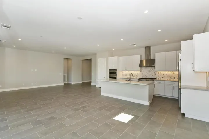 012_Diningkitchen