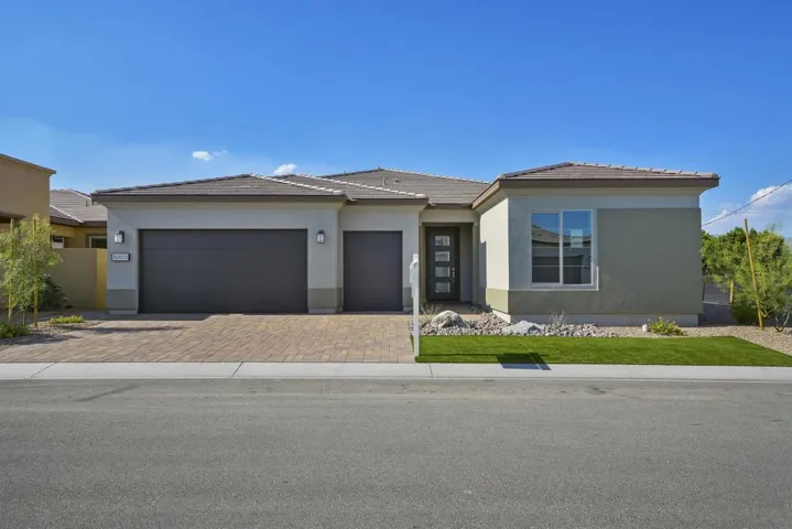 001_82600 East McCarroll Drive