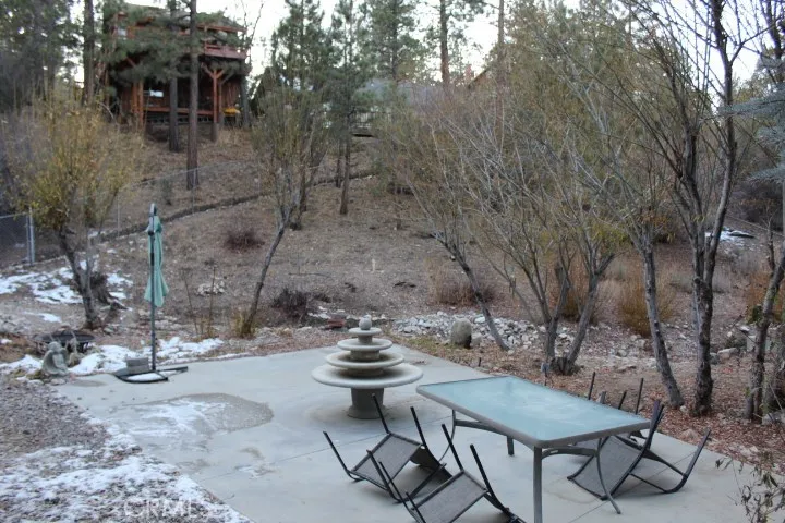 525 Bernhardt Lane, Big Bear, California 92314