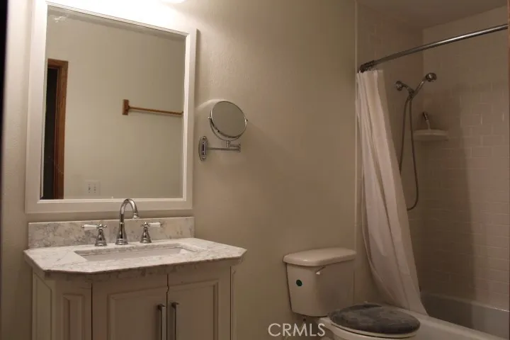 525 Bernhardt Lane, Big Bear, California 92314